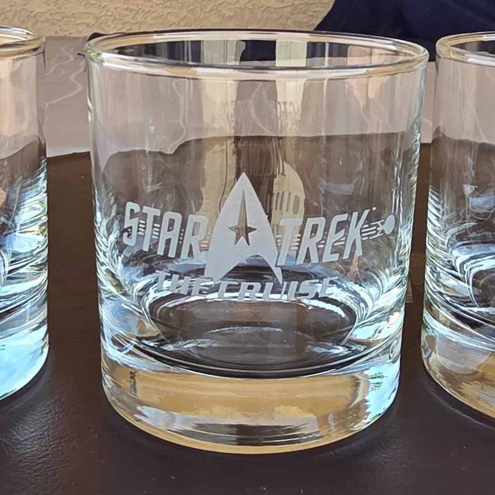 Star Trek The Cruise Etched Rocks Glasses Set of 4 Official Collector Barware